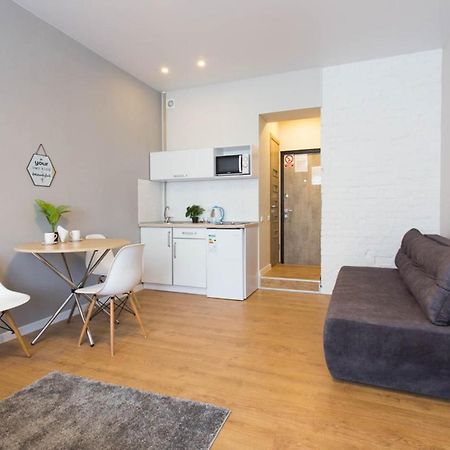 Modern Studio, Metro Yaroslava Mudroho And Universytet - Chernyshevska Str 95-2 Kharkiv Eksteriør bilde